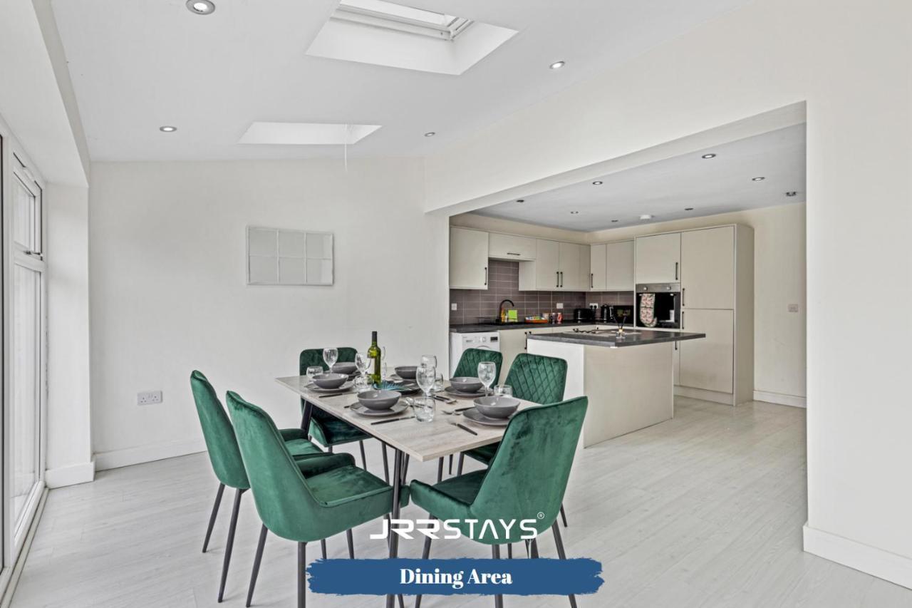 Tipton 3 Bedroom House Garden Sleeps 7 - Jrr Stays Coseley Esterno foto