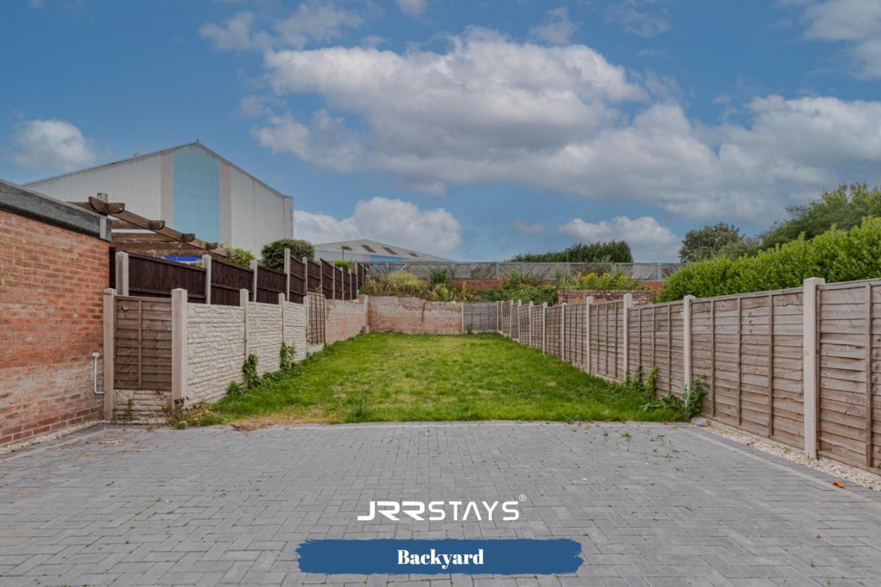 Tipton 3 Bedroom House Garden Sleeps 7 - Jrr Stays Coseley Esterno foto