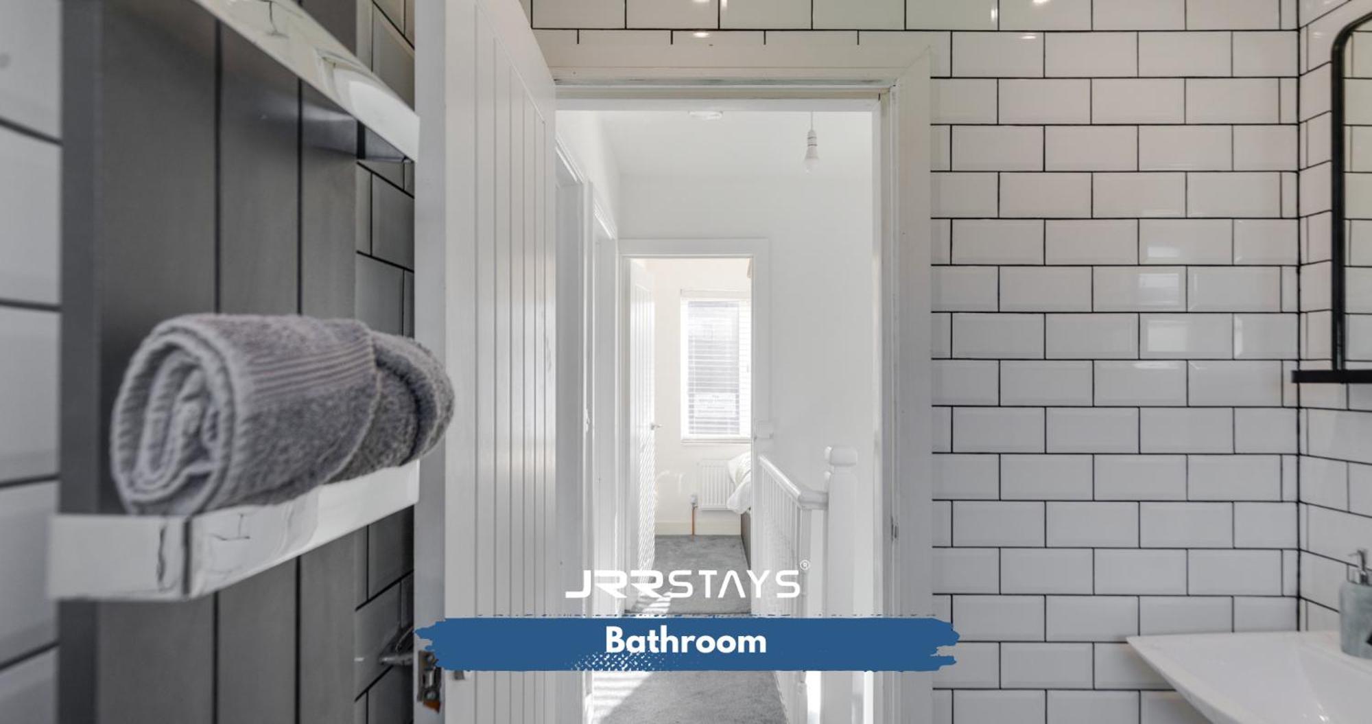 Tipton 3 Bedroom House Garden Sleeps 7 - Jrr Stays Coseley Esterno foto