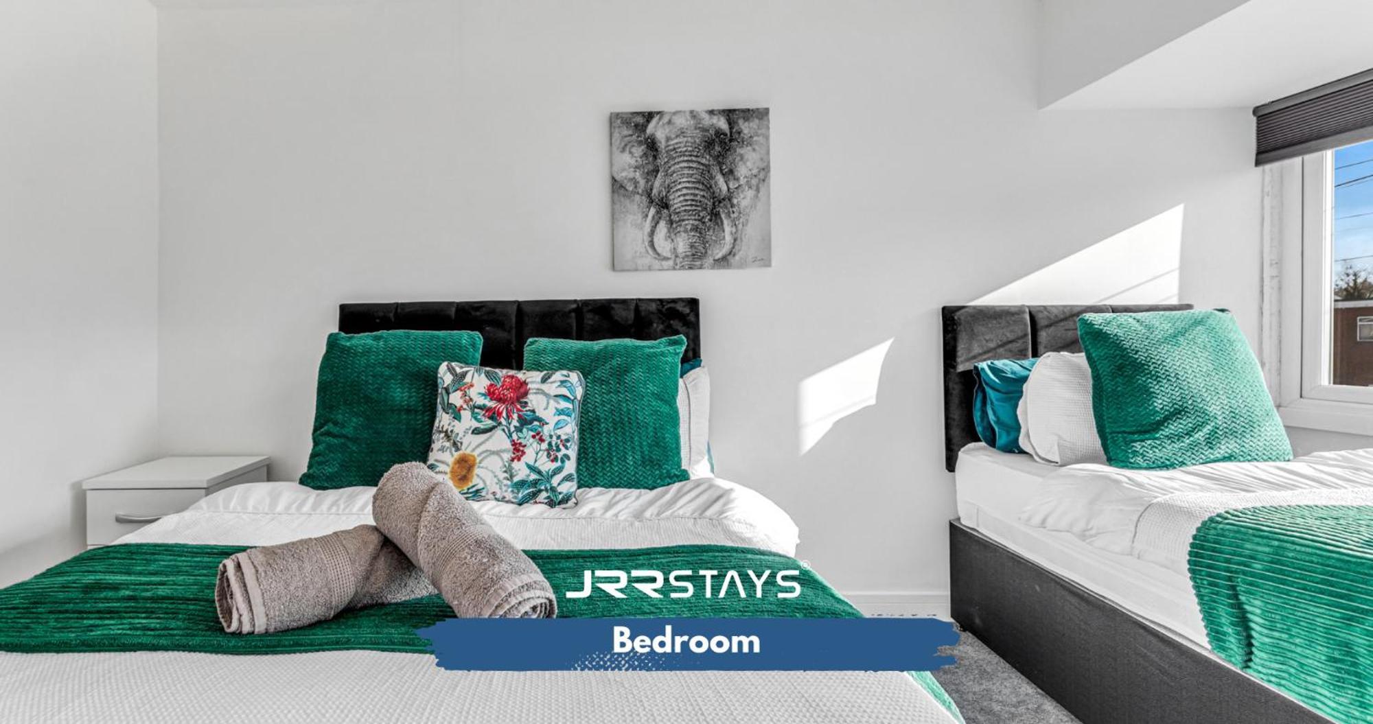 Tipton 3 Bedroom House Garden Sleeps 7 - Jrr Stays Coseley Esterno foto
